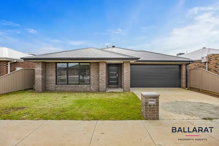 12 Picasso St, Winter Valley VIC 3358