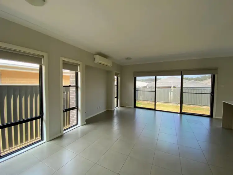 Fourth view of Homely house listing, 7 Server Avenue, Jordan Springs NSW 2747