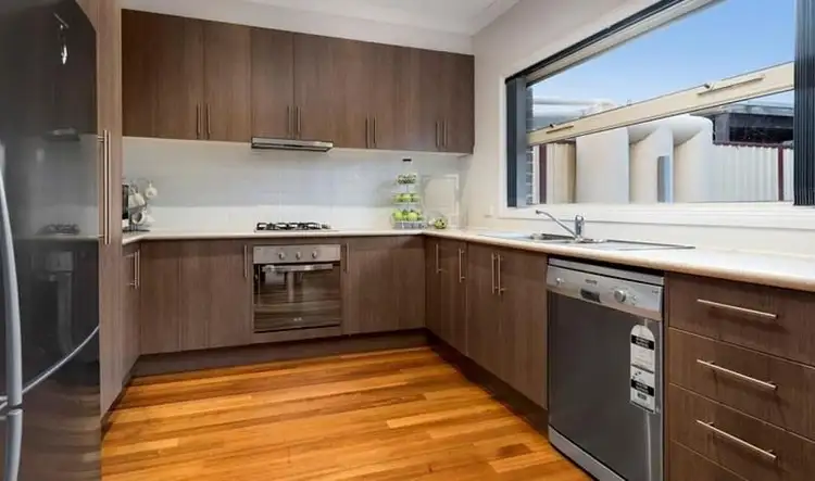 Fifth view of Homely townhouse listing, 2/30 Gladstone Pde, Glenroy VIC 3046