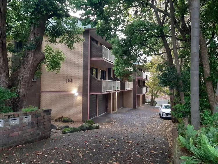 2/105 Sherwood Road, Toowong QLD 4066