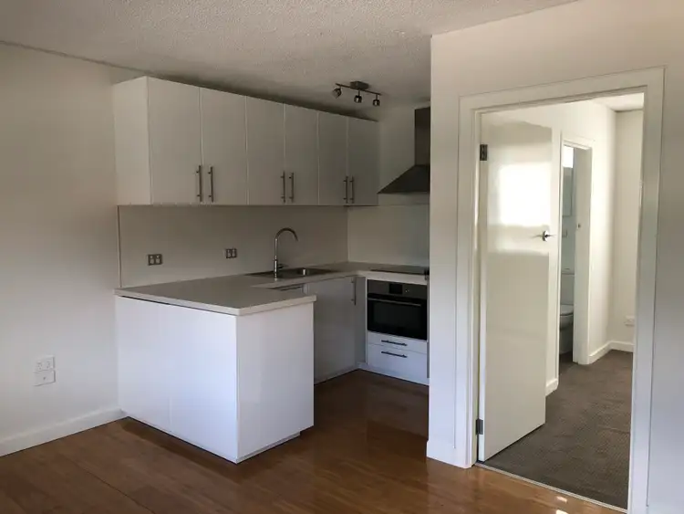 Second view of Homely unit listing, 2/20 Sandown Road, Ascot Vale VIC 3032