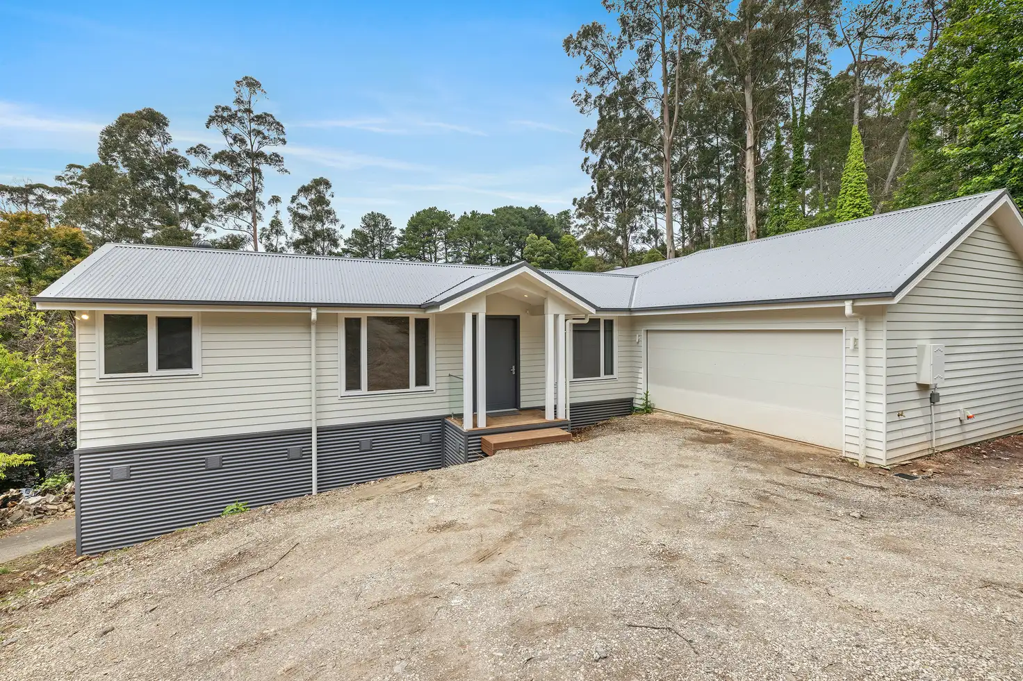 Main view of Homely house listing, 17 Ann Ct, Mount Dandenong VIC 3767