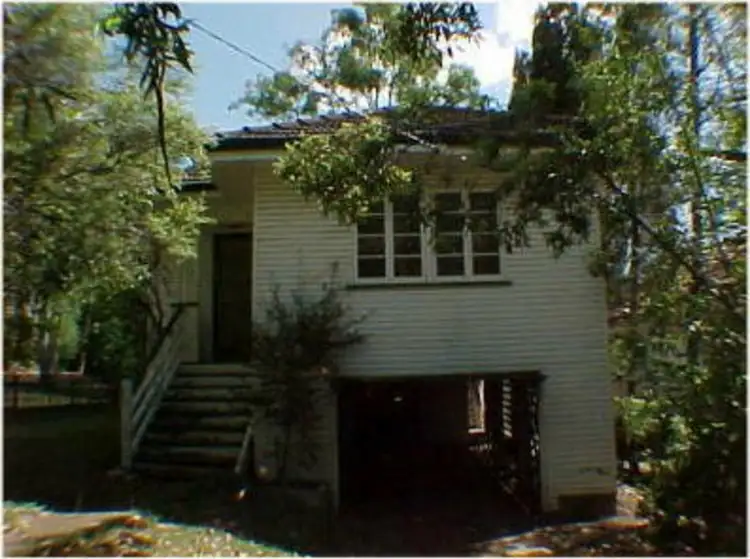 143 Carmody Road, St Lucia QLD 4067