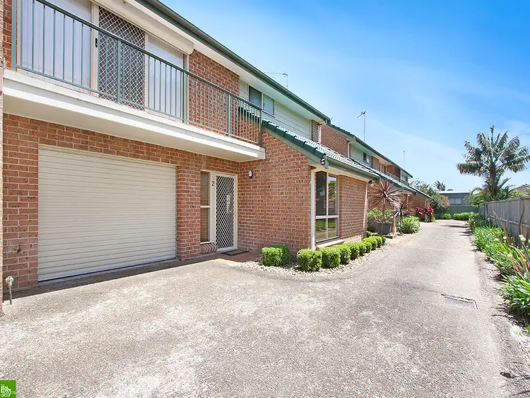 2/18 Elliotts Rd, Fairy Meadow NSW 2519