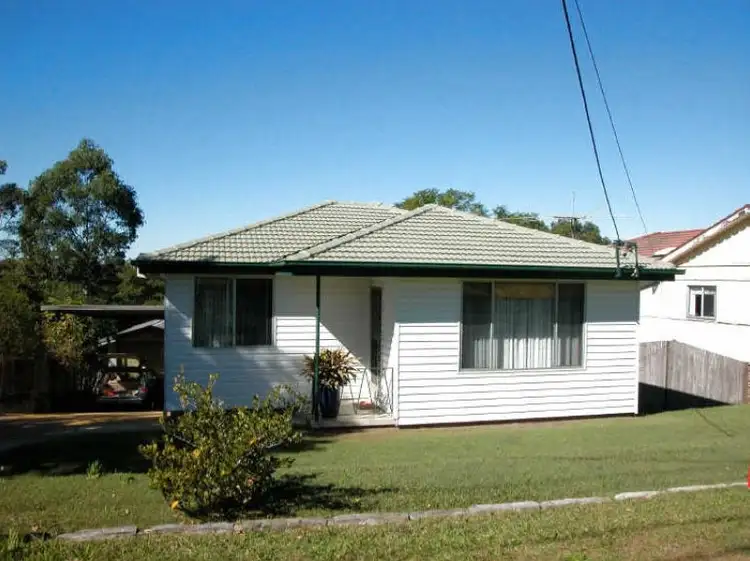 76 Parklands Road