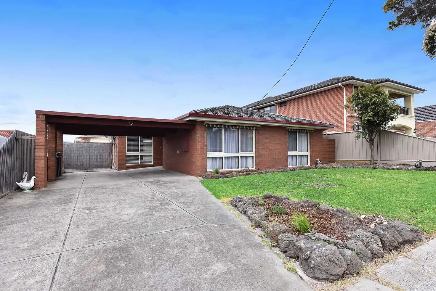 Main view of Homely house listing, 5 Grandview Rd, Niddrie VIC 3042