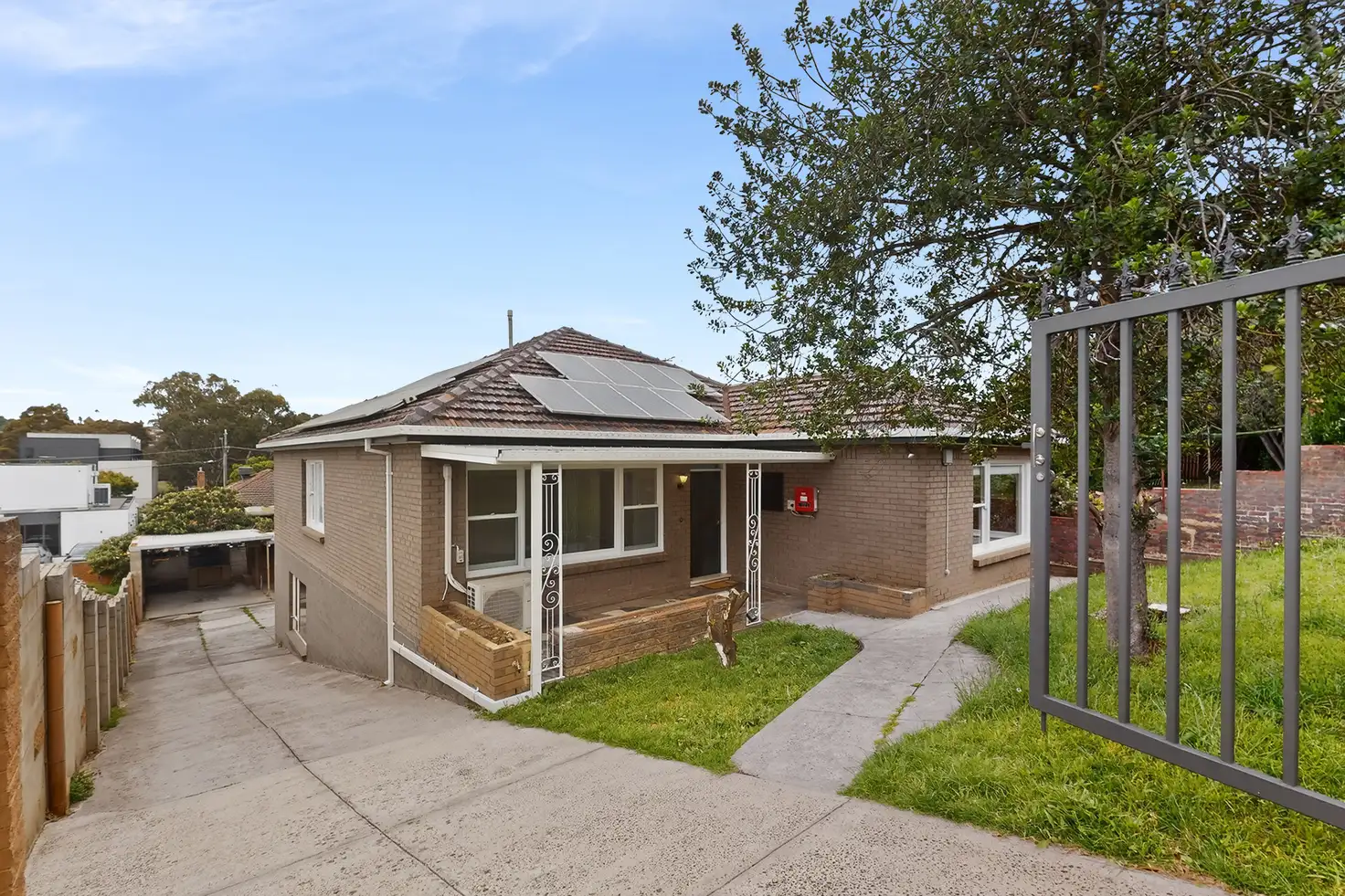 Main view of Homely house listing, 4 Brisbane St, Strathmore VIC 3041