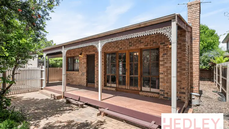 6 Ivison Way, Hampton VIC 3188