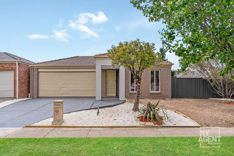 28 Brigalow Dr, Truganina VIC 3029