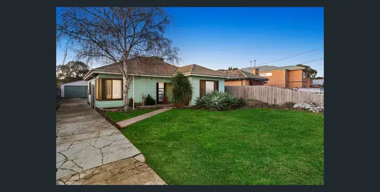 19 Myrtle Grove, North Shore VIC 3214