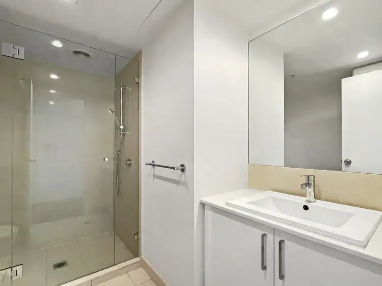 Fifth view of Homely apartment listing, 206/6 Leicester St, Carlton VIC 3053