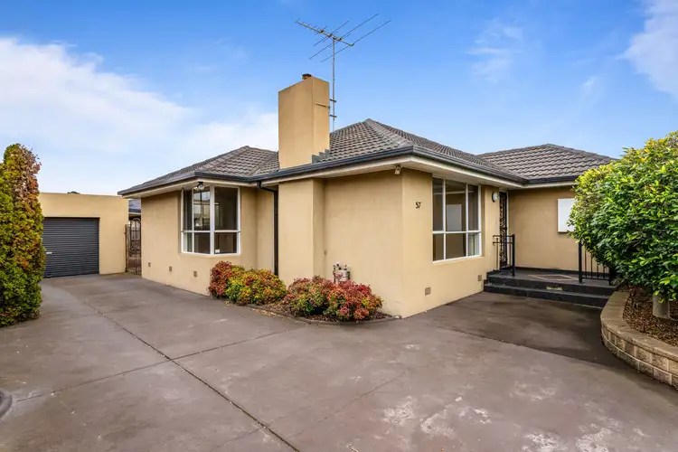 57 The Crossway, Keilor East VIC 3033
