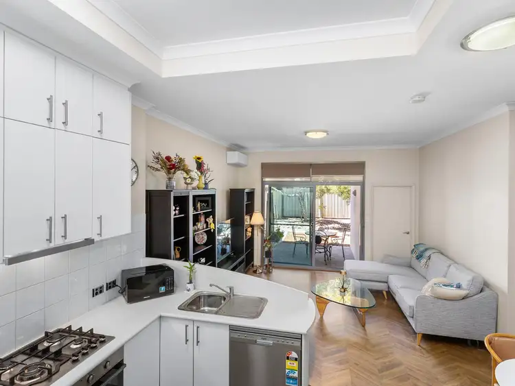 21/31 Malata Cres, Success WA 6164