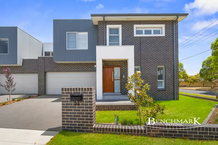 2a damour St, Holsworthy NSW 2173