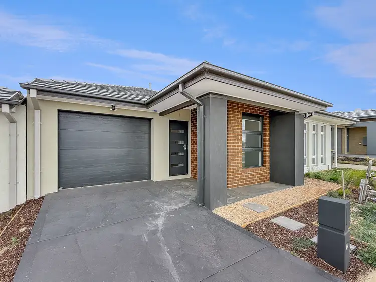 20 Tolkien Dr, Mambourin VIC 3024