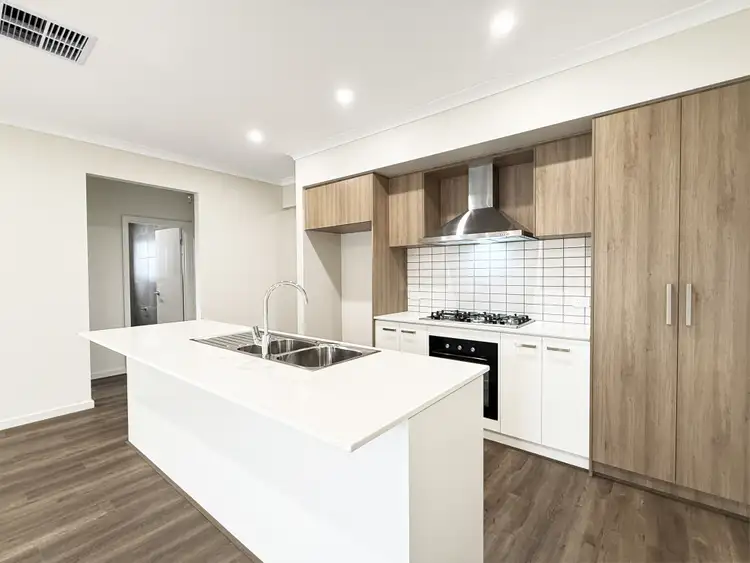 Fourth view of Homely house listing, 21 Sparland St, Manor Lakes VIC 3024