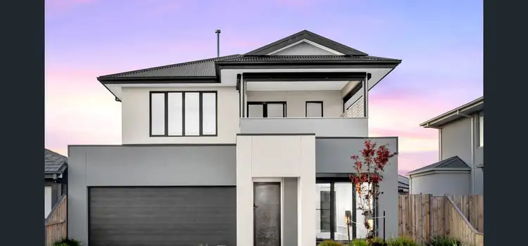37 Parkrise Bvd, Clyde North VIC 3978