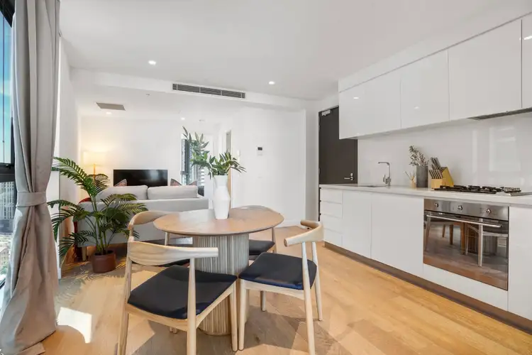 2402e/42-48 Balston St, Southbank VIC 3006