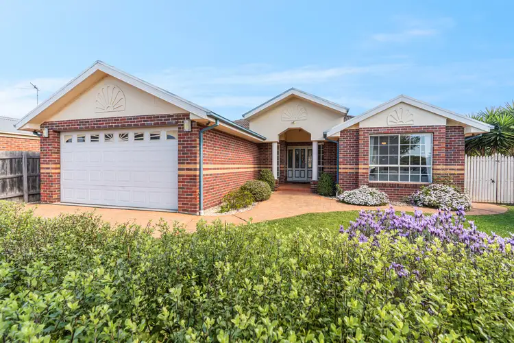84 Homestead Dr, St Albans Park VIC 3219