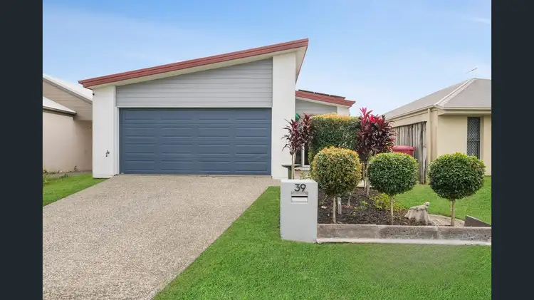 39 Scarborough Cct, Blacks Beach QLD 4740