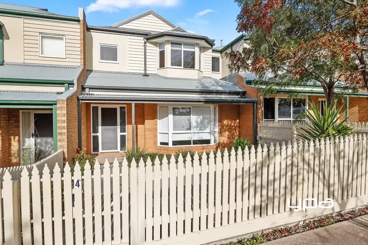 4/64 Macedon, Sunbury VIC 3429