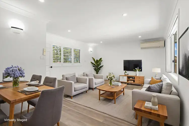 33 Dickens Rd