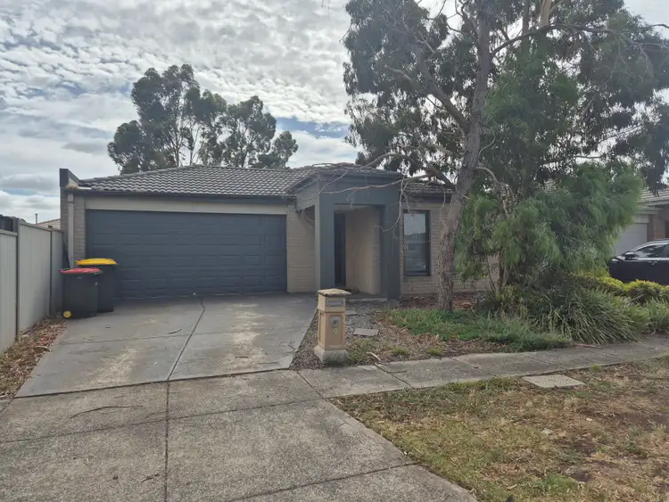 3 Corinna Ave