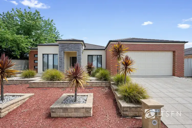 37 Botanical Drive