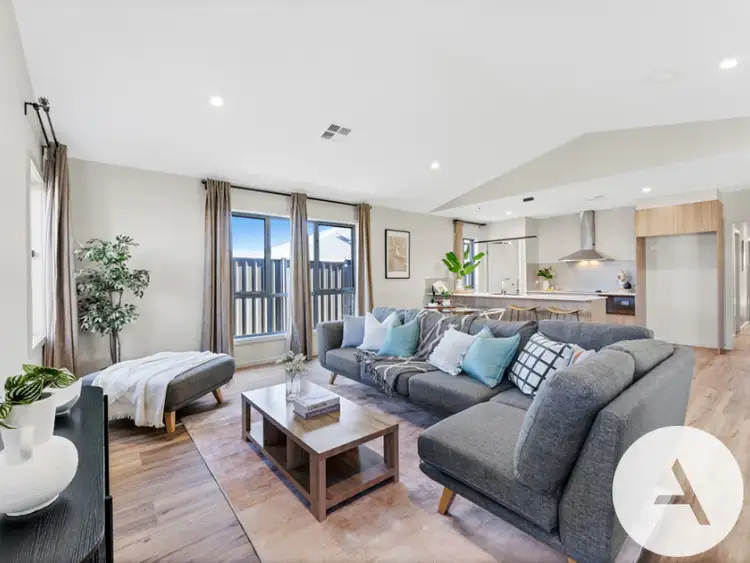 100 Sculthorpe Avenue