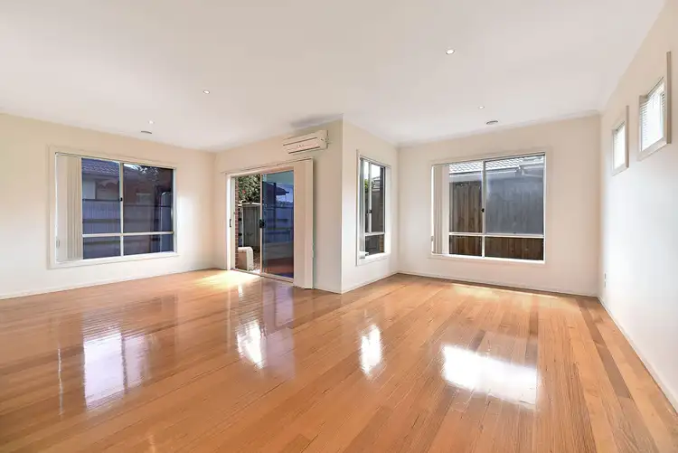 42 Clydesdale Rd