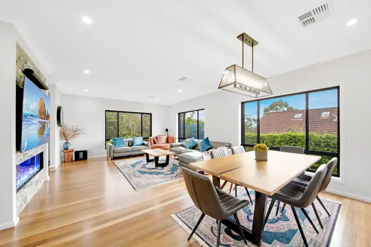 52 Ku-ring-gai Chase Road