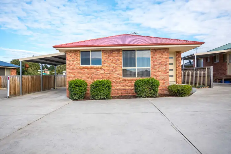 9 Henry Place