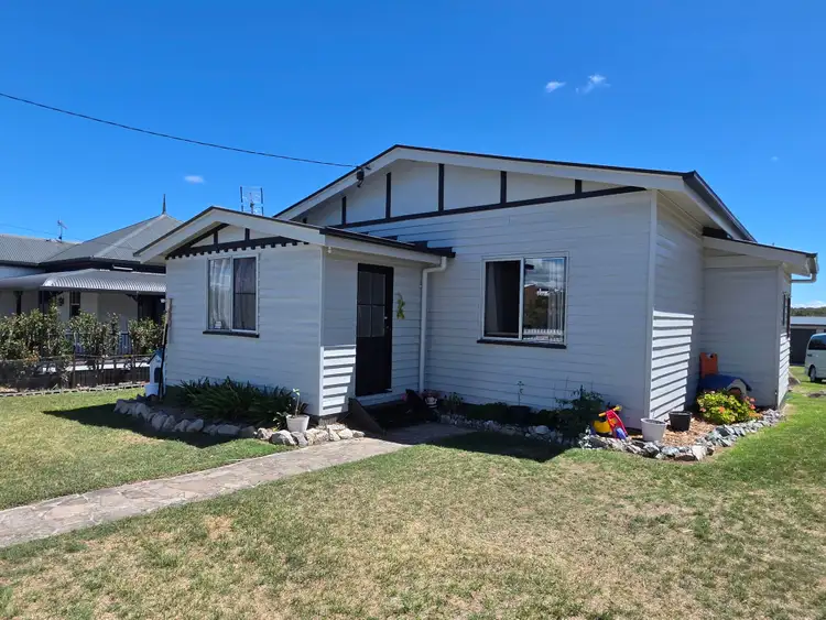 8 Connor Street
