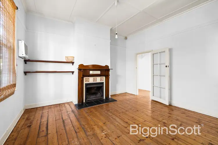 301 Mitcham Rd