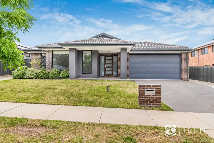 16 Bolitho Tce