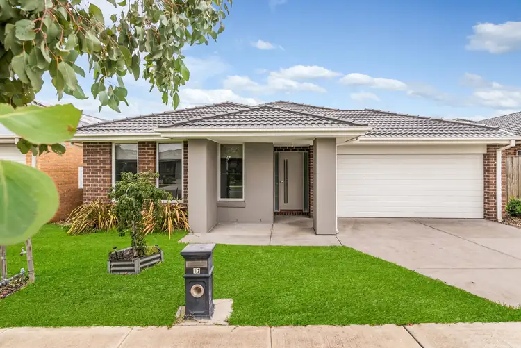 12 Howitt St