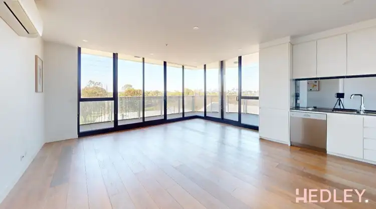 54 La Scala Ave