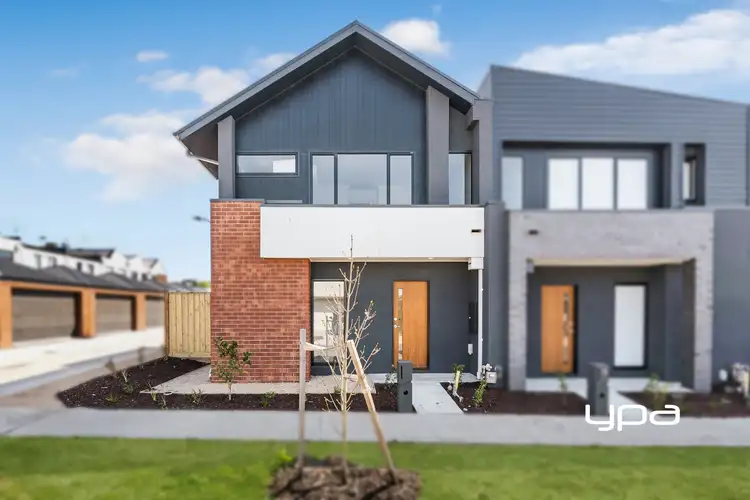 34 Ballet Crescent