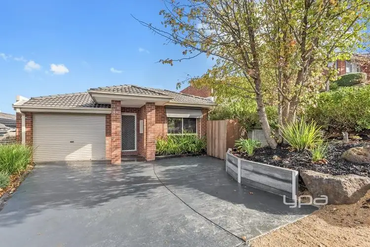 38A Lalor Cres