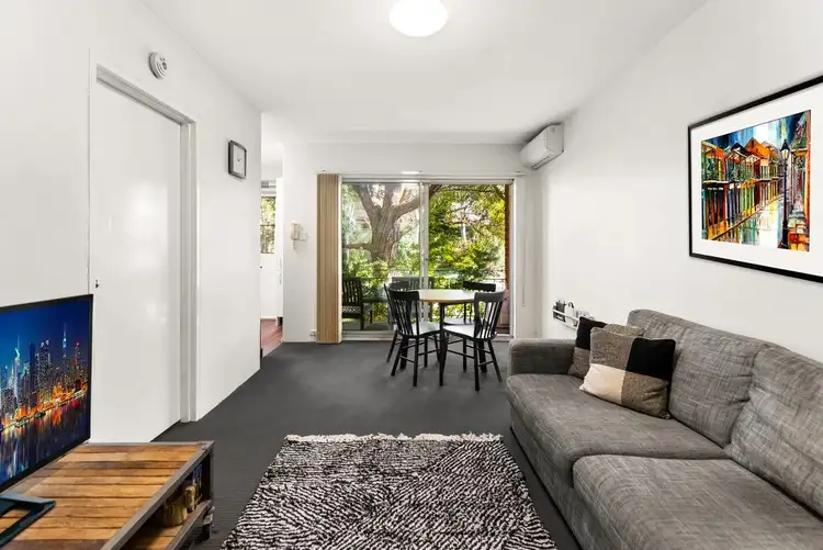 7 Burdett Street