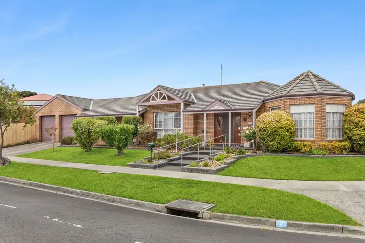 2 Viewbay Dr