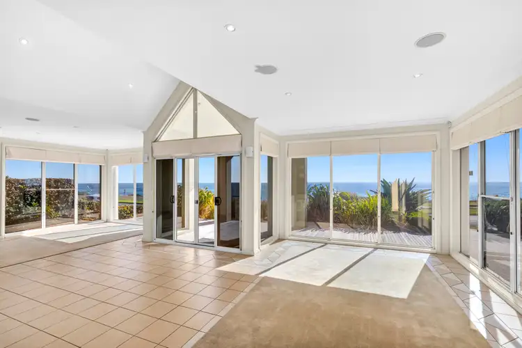 19 Edgewater Drive