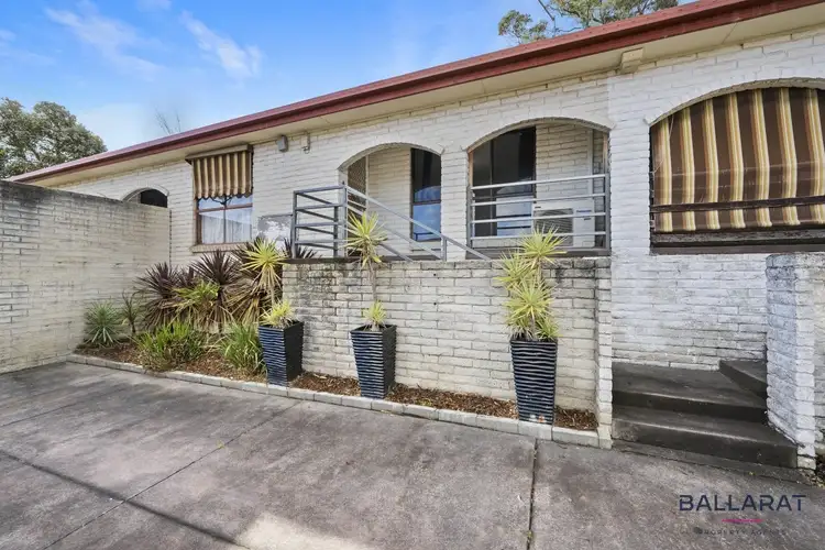 4 Aquila Ct