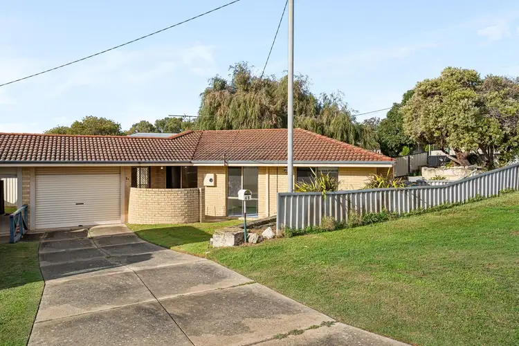 6B Sandra St
