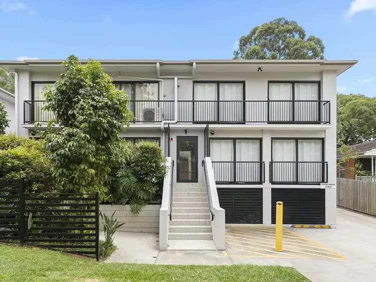 23 Warren Street