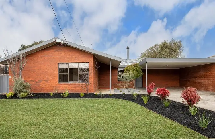 13 Cedar Ave