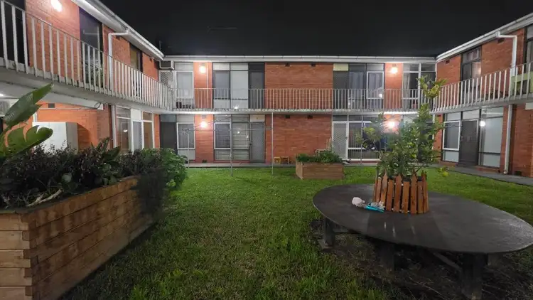 99 Creswick Street