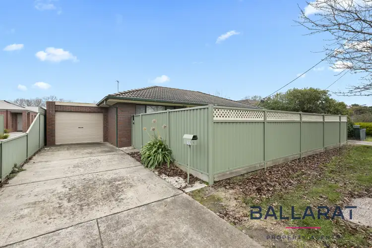 12 Vale St