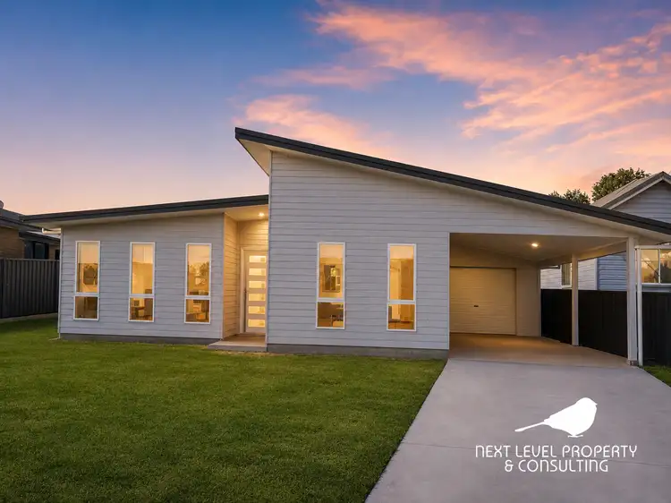 29 A John St