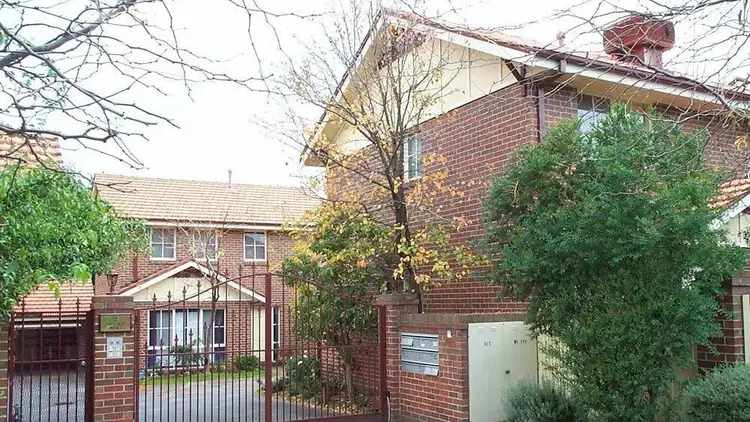 2 Victor Rd